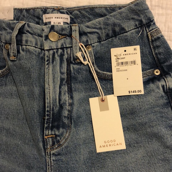Good American Jeans - Picture 2 of 4
